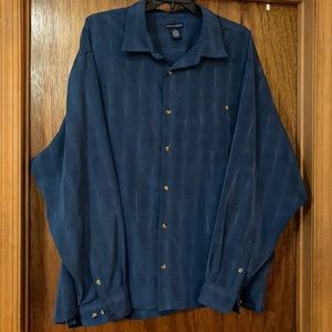 🛍5 for $20 🛍️ 
Navy blue men’s button down shirt size 4X